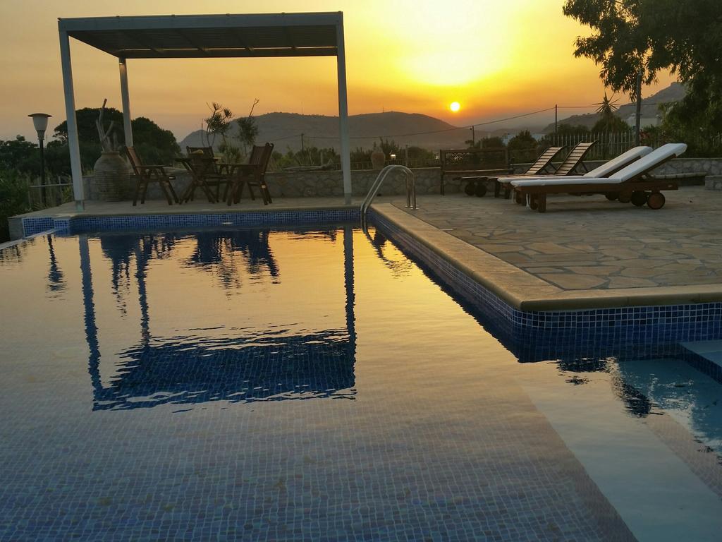 Villa Sealine Pefki エクステリア 写真