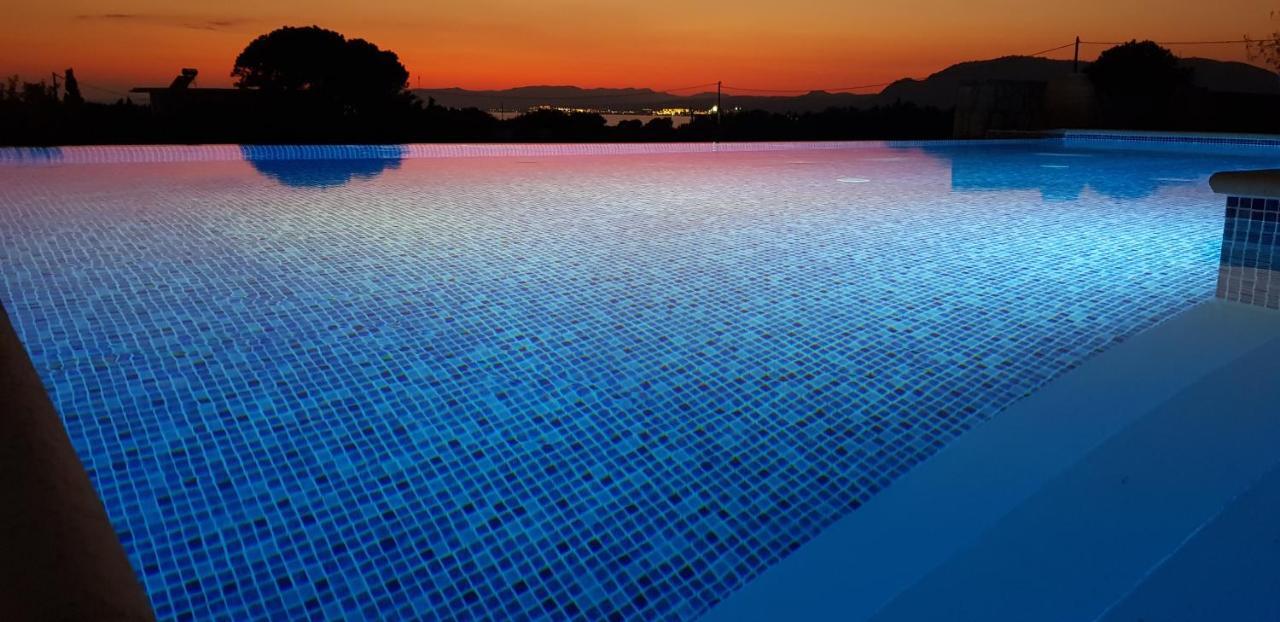 Villa Sealine Pefki エクステリア 写真